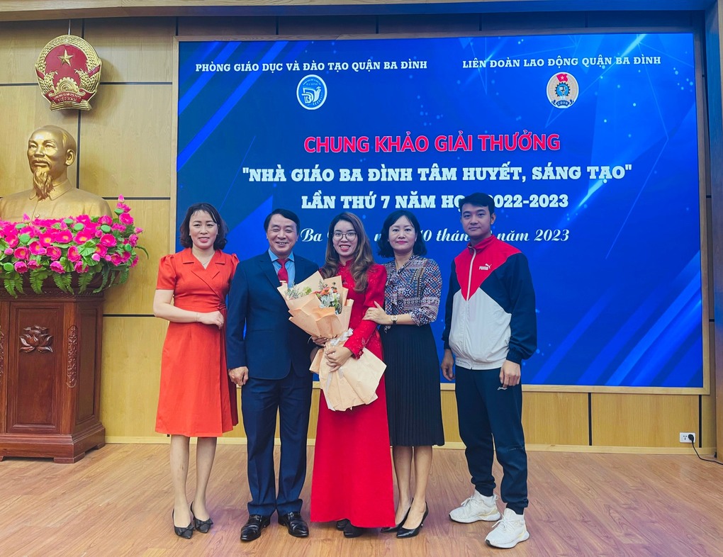 Cô giáo Lê Thị Lan đạt giải Xuất sắc trong Chung khảo giải thưởng “Nhà giáo Ba Đình tâm huyết, sáng tạo” lần thứ 7 năm học 2022 – 2023